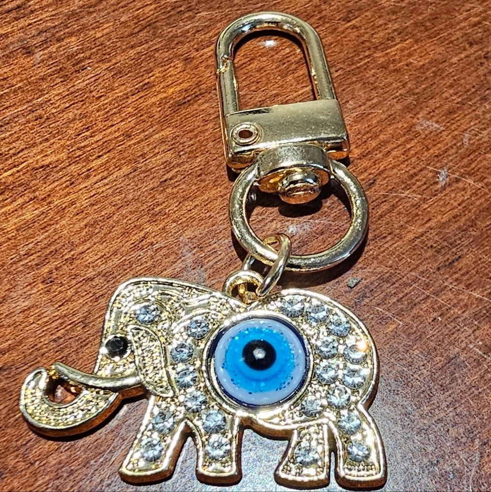 Evil Eye Elephant Keychain Purse Charm Goldtone NWOT - Picture 3 of 6